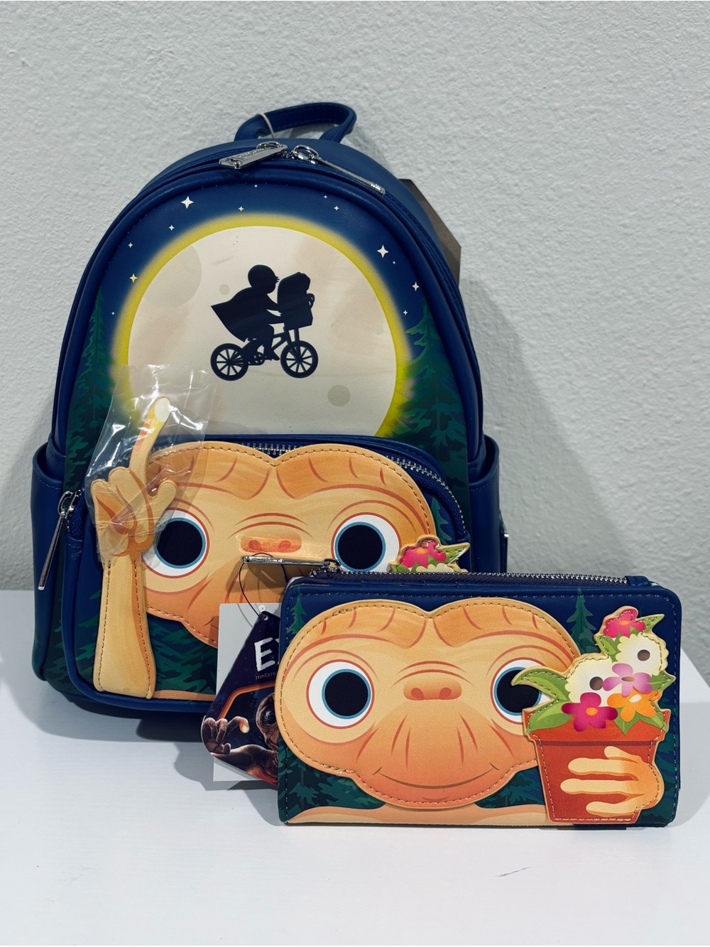 Loungefly E.T. the Extra-Terrestrial Backpack & Wallet Set